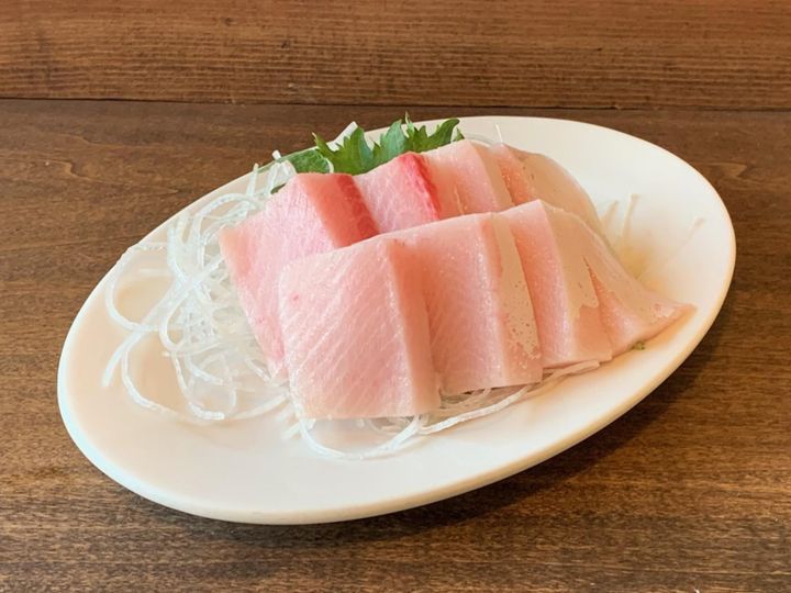 Fatty Yellowtail (4pc) at Minato Sushi